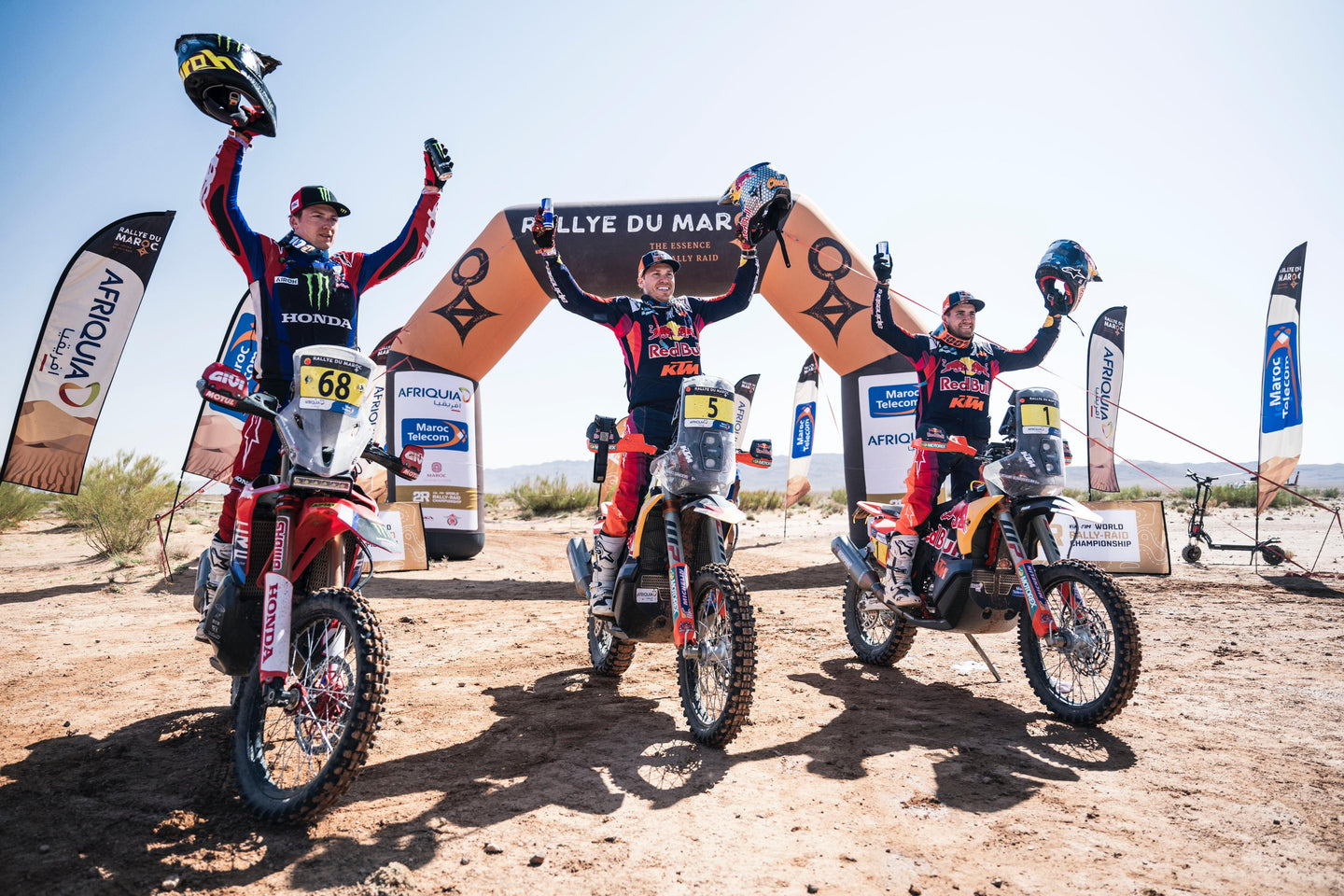 Image 297831530831 ALPINESTARS TOP FIVE LOCK-OUT AS DANIEL SANDERS IS VICTORIOUS IN WORLD RALLY RAID'S RALLYE DU MAROC