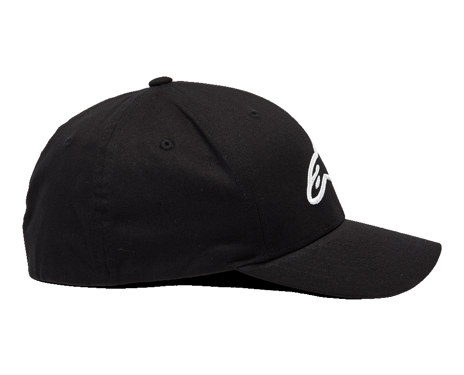 Gorra Alpinestars Ageless Curve, negra y blanca, perfil lateral que muestra la visera curva y el logotipo bordado en 3D en blanco, ropa deportiva casual