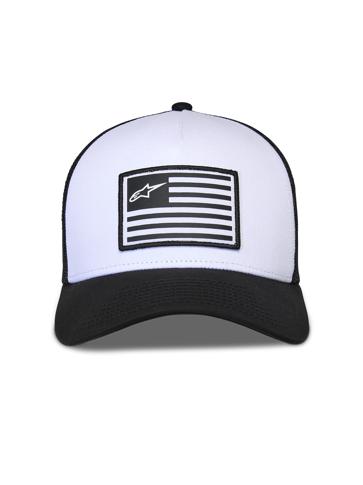Gorra Snapback Flag de Alpinestars, blanca y negra, corona blanca estructurada con visera curva negra y parte trasera de malla, presenta un parche central de bandera con el logotipo de Alpinestars, accesorio casual inspirado en el automovilismo