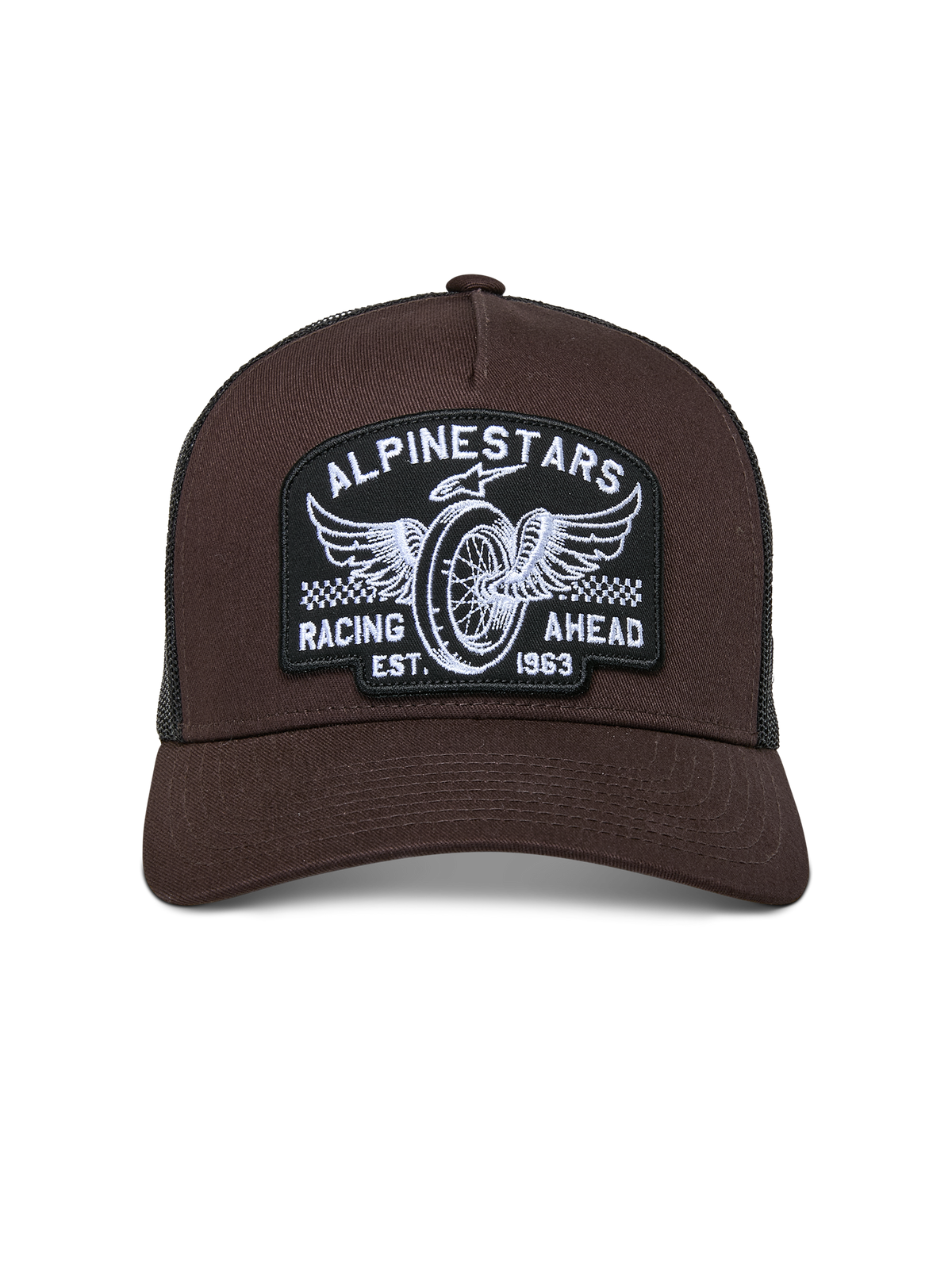 Gorra trucker Alpinestars Heritage Patch, frontal marrón con parte trasera de malla negra, visera curva y corona estructurada, parche bordado grande con una rueda alada y el gráfico "Racing Ahead", accesorio casual inspirado en el motorsport