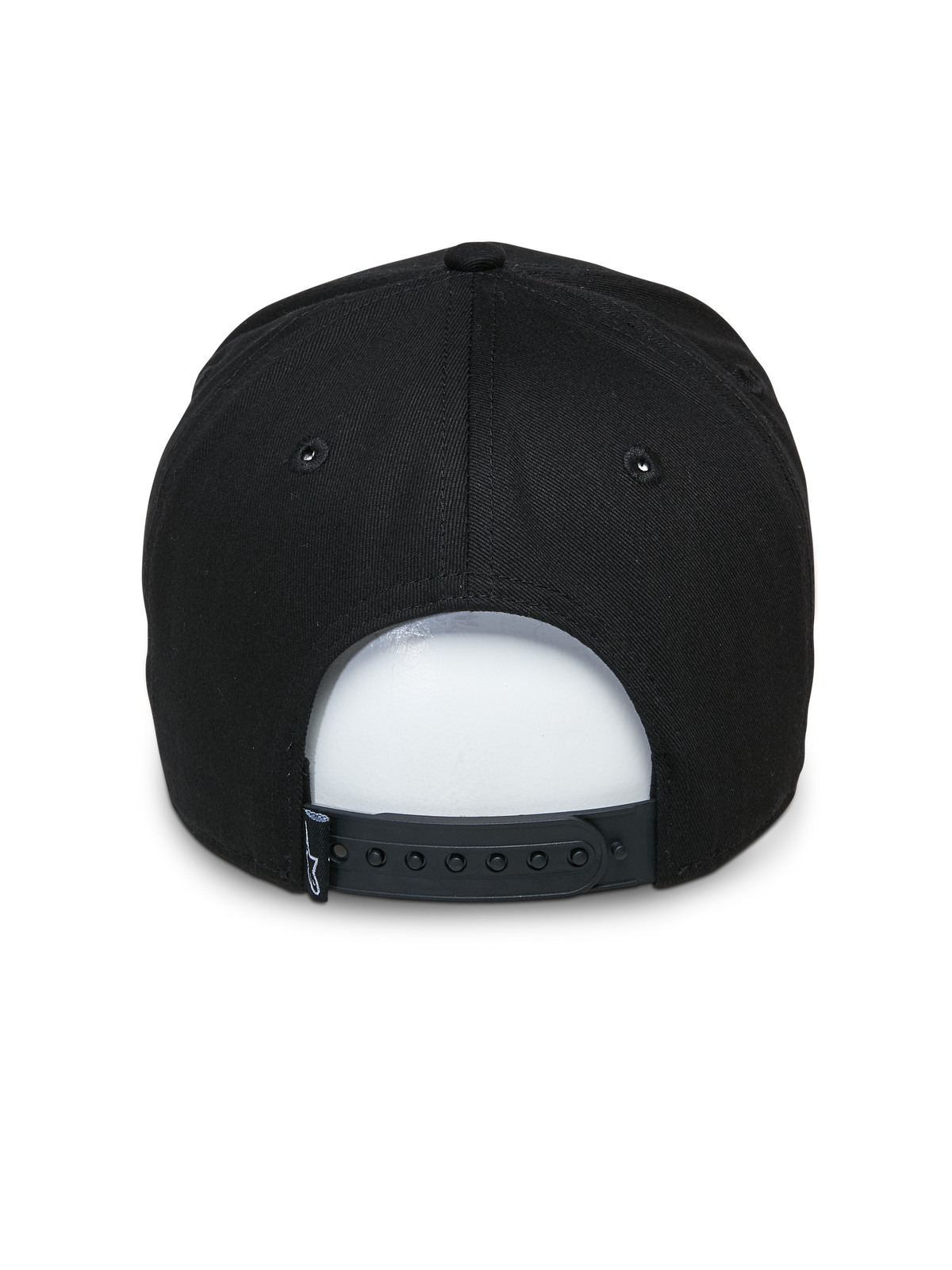 Gorra Alpinestars Committed, gorra snapback negra, vista trasera con cierre a presión ajustable y pequeña etiqueta tejida, corona estructurada, accesorio de estilo casual inspirado en el automovilismo