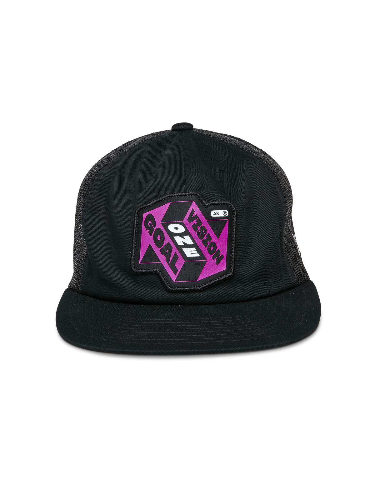 Gorra Alpinestars That Way Trucker, gorra trucker negra, incluye un parche gráfico en color púrpura y negro con el texto 'One Vision One Goal', visera plana, corona estructurada y paneles traseros de malla, prenda de cabeza casual inspirada en el automovilismo