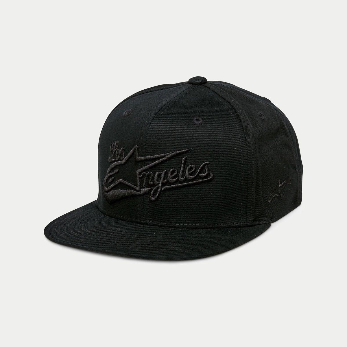 Gorra Alpinestars Los Angeles, gorra snapback de visera plana, negra, bordado tonal en 3D con la inscripción Los Angeles y el logotipo Ageless, corona estructurada, ropa deportiva casual
