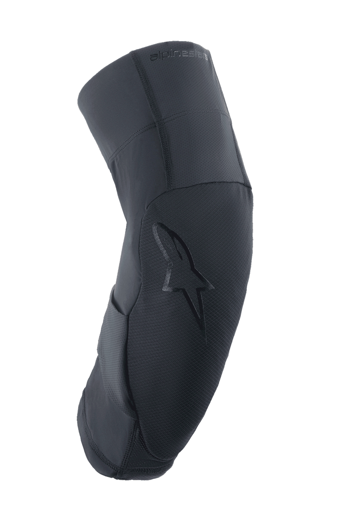 Protector de rodilla Alpinestars A-Motion Plasma Pro, negro, perfil lateral que muestra el diseño ergonómico curvado, panel frontal texturizado con logotipo de estrella a tono, malla elástica transpirable y tejidos ripstop, protección ligera para MTB y trail