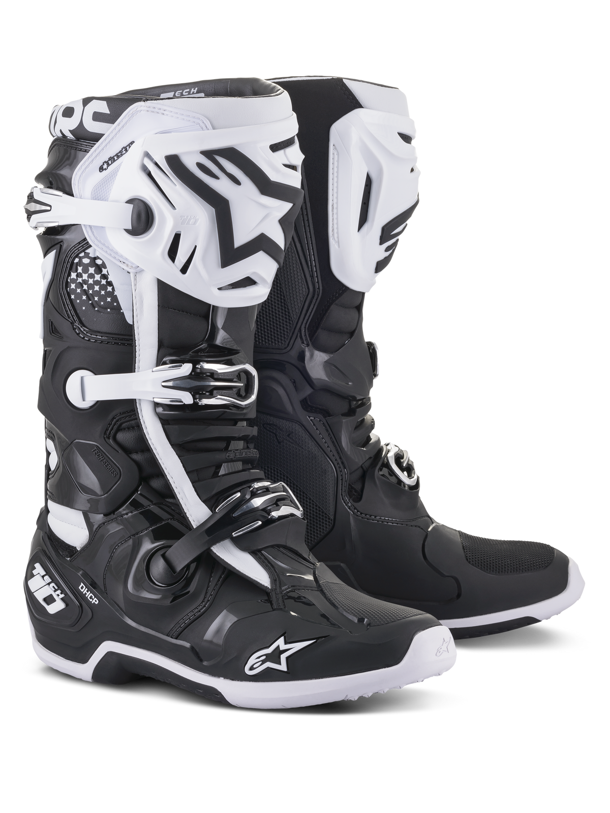 Botas de motocross Alpinestars Tech 10, negras y blancas, diseño protector de alto rendimiento con espinilleras blancas, logotipos de estrella negros, hebillas ajustables y protección de talón DHCP, suelas texturizadas robustas para carreras todoterreno