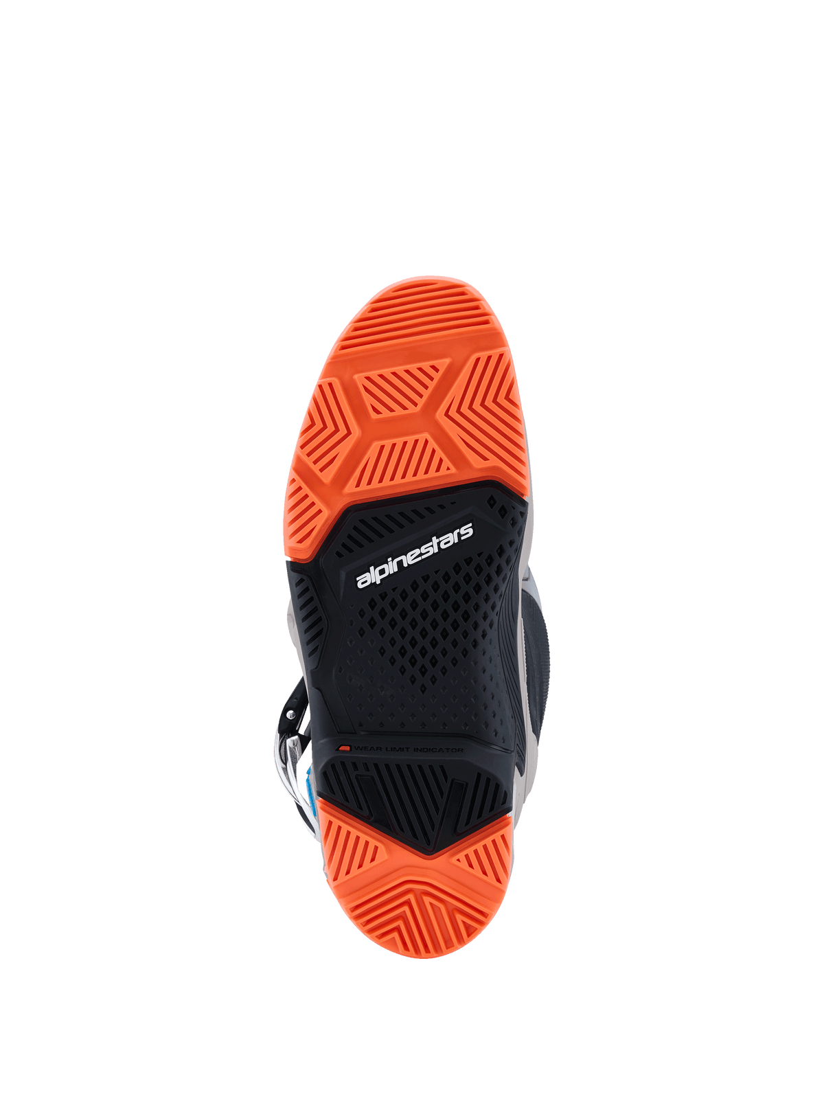 Botas Alpinestars 2026 Tech 7 Enduro, vista inferior de la suela especializada de doble compuesto, negro y naranja flúor, patrones de tracción detallados para un agarre superior en off-road, con el logotipo de Alpinestars e indicador de límite de desgaste.