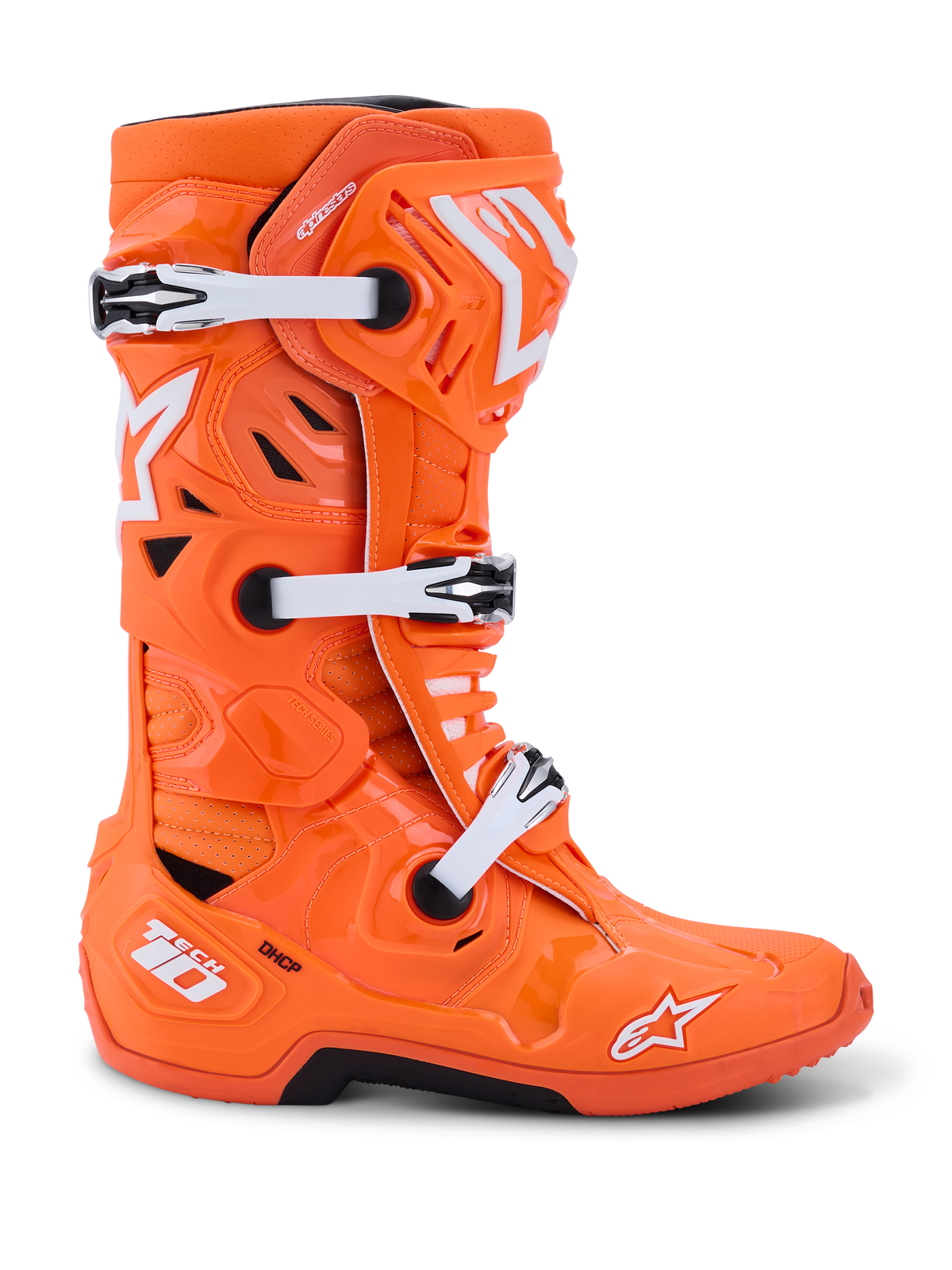 Botas Alpinestars Tech 10 Supervented, botas de motocross, naranja flúor y blanco, vista de perfil con hebillas mecánicas blancas y detalles en negro, diseño ventilado con paneles perforados, calzado de protección de alta gama para competición
