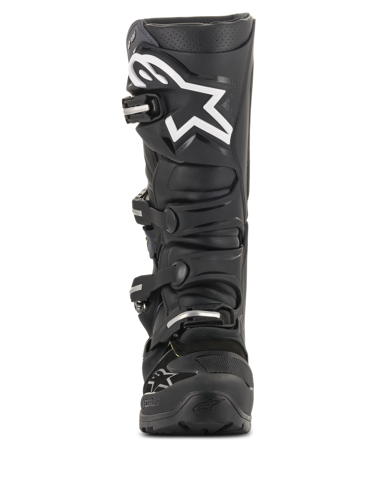 Botas Alpinestars Tech 7 Enduro Drystar®, botas de motocross negras, vista frontal con un gran logotipo de estrella blanca en la espinilla, sistema de cierre de cuatro hebillas, construcción duradera de TPU para conducción de enduro y todoterreno