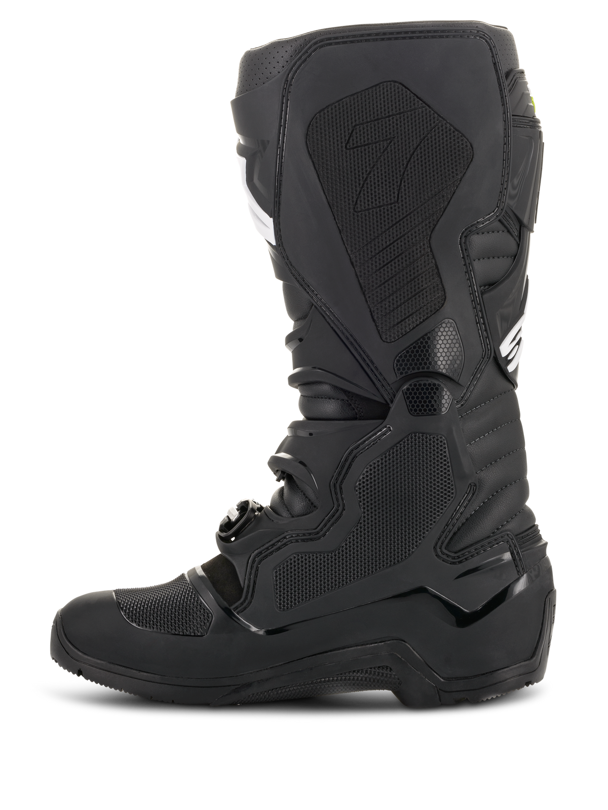 Botas Alpinestars Tech 7 Enduro Drystar®, negras, vista de perfil lateral que muestra el lado medial con paneles de agarre con textura de panal y el logotipo '7', calzado impermeable de motociclismo todoterreno para carreras de enduro