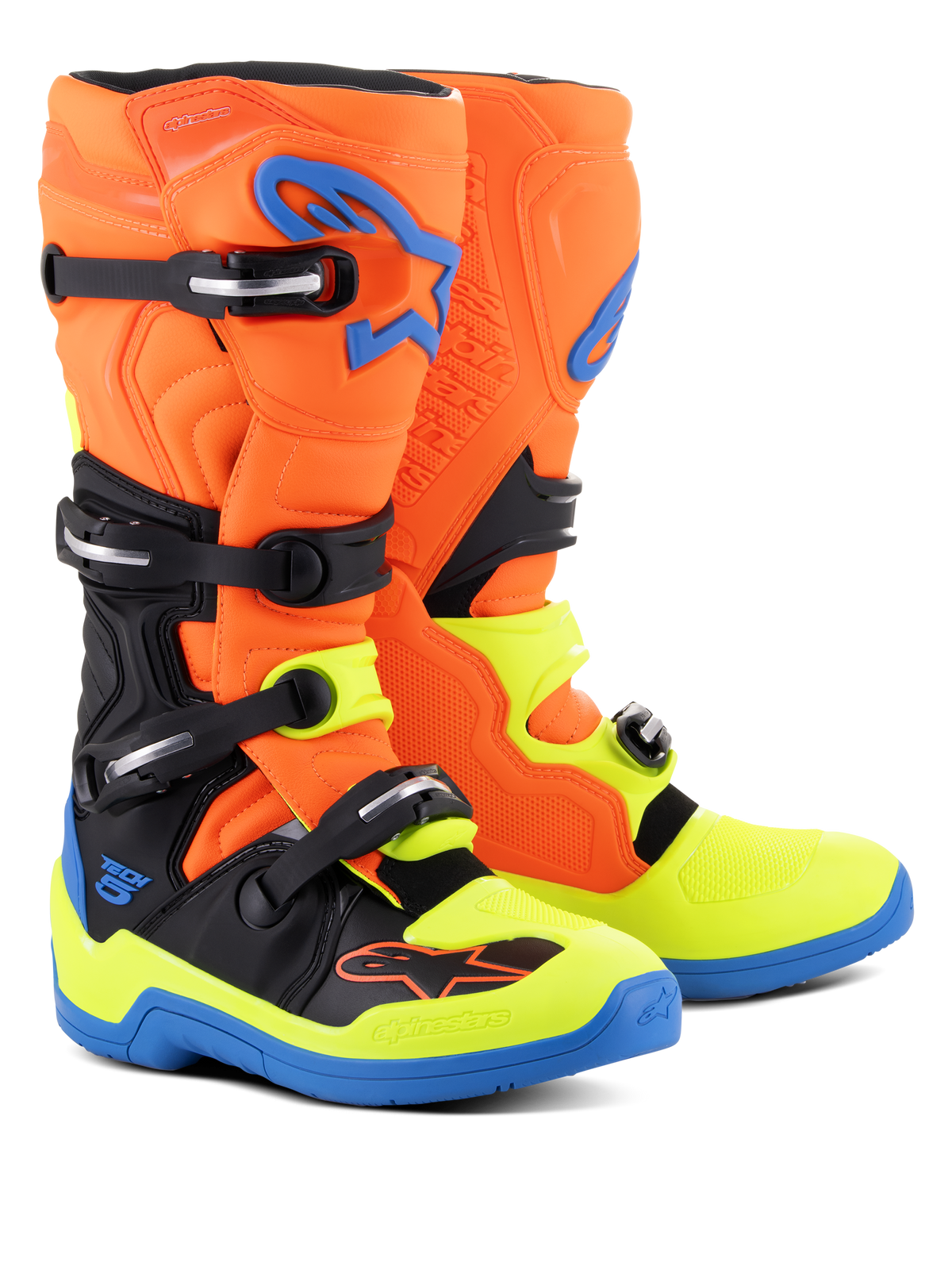 Botas Alpinestars Tech 5, botas de motocross, naranja flúor, azul esmalte y amarillo flúor, con un sistema de cierre de cuatro hebillas, pivote biomecánico para estabilidad y diseño multicolor brillante para conducción todoterreno