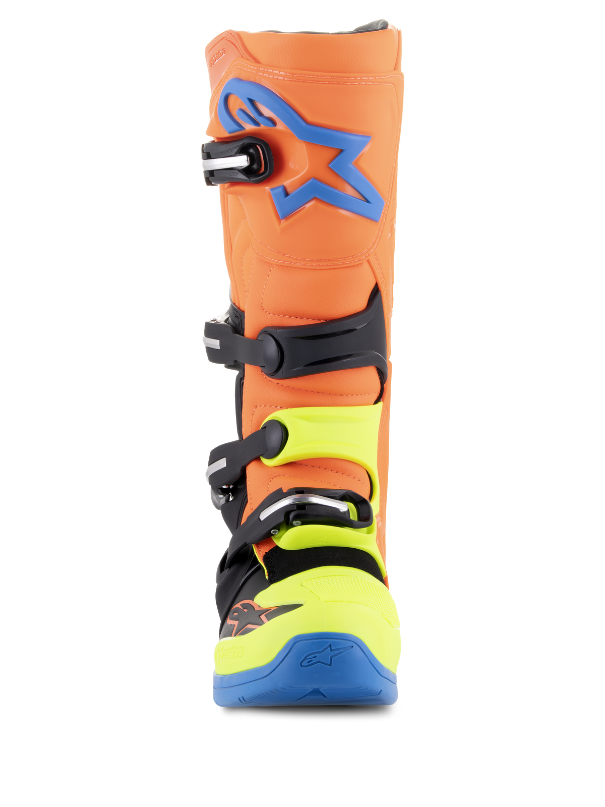 Botas Alpinestars Tech 5, botas de motocross, naranja flúor, azul esmalte y amarillo flúor, vista frontal que muestra el sistema de cierre de cuatro hebillas, logotipo azul de Alpinestars en la espinilla y detalles en amarillo neón en la puntera y las hebillas.
