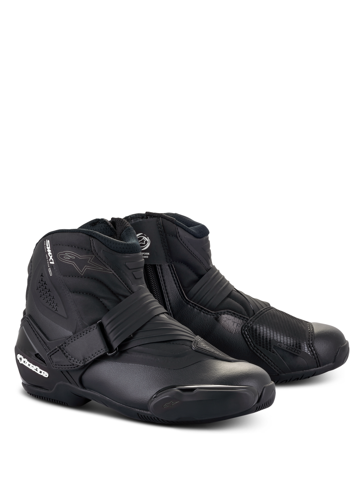 Botas Alpinestars Stella SMX-1 R V2, calzado de conducción de moto de corte bajo para mujer, color negro, con parte superior de microfibra, contrafuerte de talón y almohadilla de cambio de TPU, cierre de correa y perfil aerodinámico deportivo