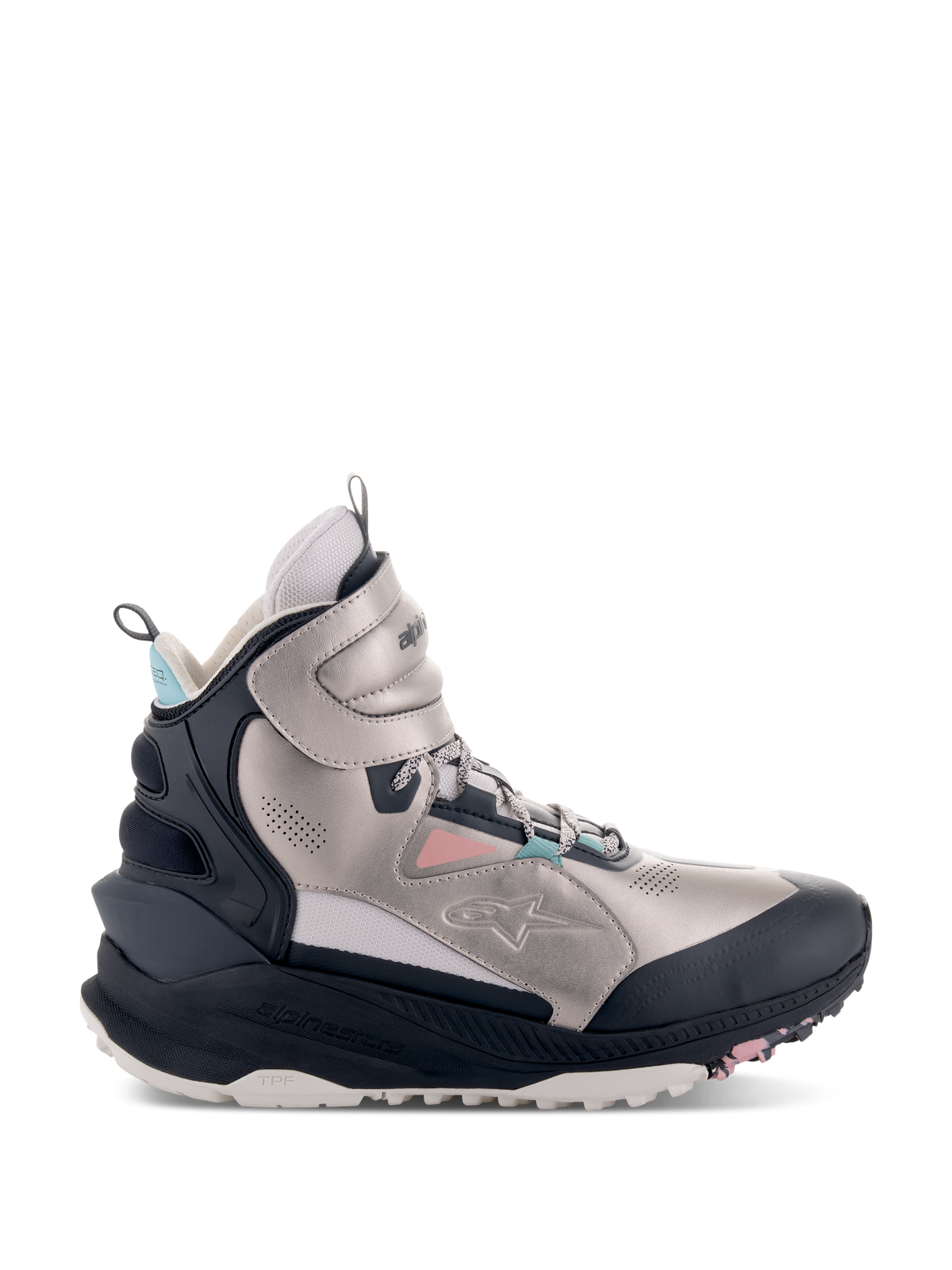 Zapatillas Alpinestars Speedstreet, zapatillas altas de conducción para moto, color crudo, coral, negro y aqua, parte superior de microfibra en tono plateado metalizado con paneles protectores negros, detalles en rosa coral y azul aqua, suela gruesa con marca TPF, diseño urbano de estilo streetwear
