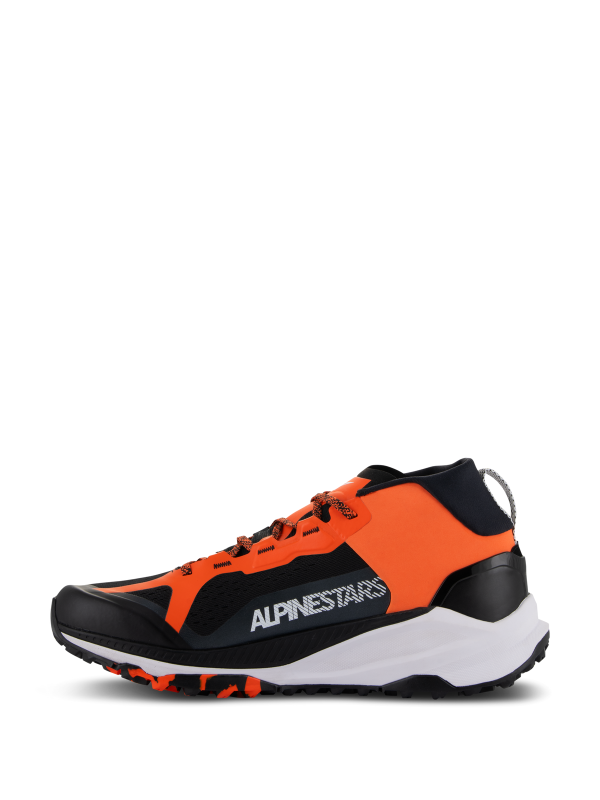 Zapatillas Alpinestars Meta XR V2, calzado deportivo casual, negro, naranja y blanco, vista de perfil con un panel naranja vibrante y logotipo en blanco, malla negra transpirable, entresuela blanca gruesa y suela exterior robusta y texturizada.