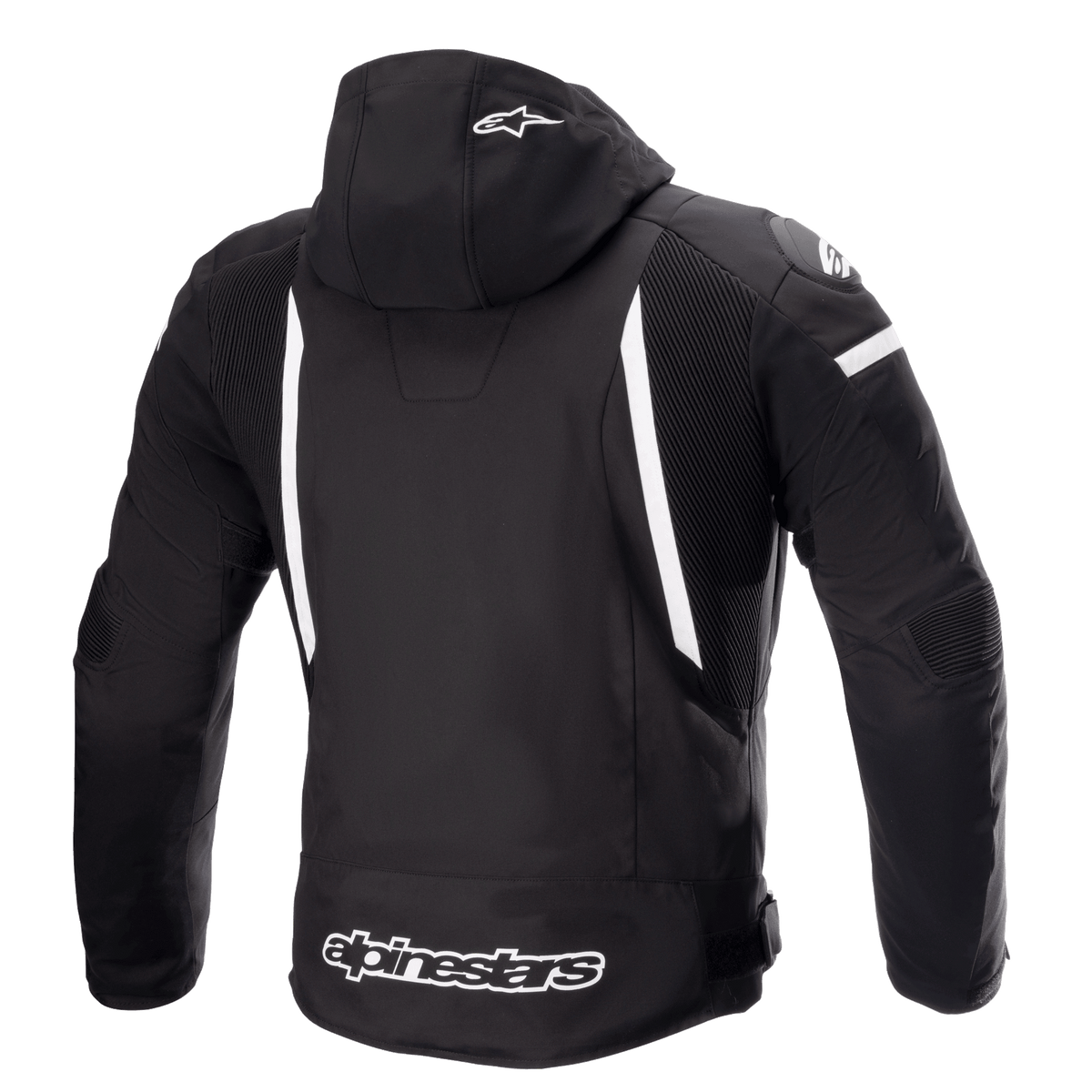 Alpinestars Zaca Waterproof Jacket, chaqueta de moto, negro y blanco, vista trasera que muestra la capucha desmontable con el logo de la estrella blanca, franjas blancas verticales en la espalda, marca Alpinestars en el dobladillo inferior y paneles elásticos acanalados para la movilidad.