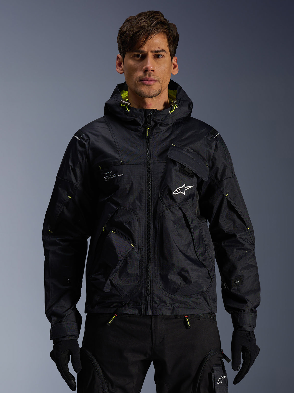 Alpinestars Mogress Air, chaqueta textil de moto urbana para hombre, negra y lima, con capucha utilitaria.