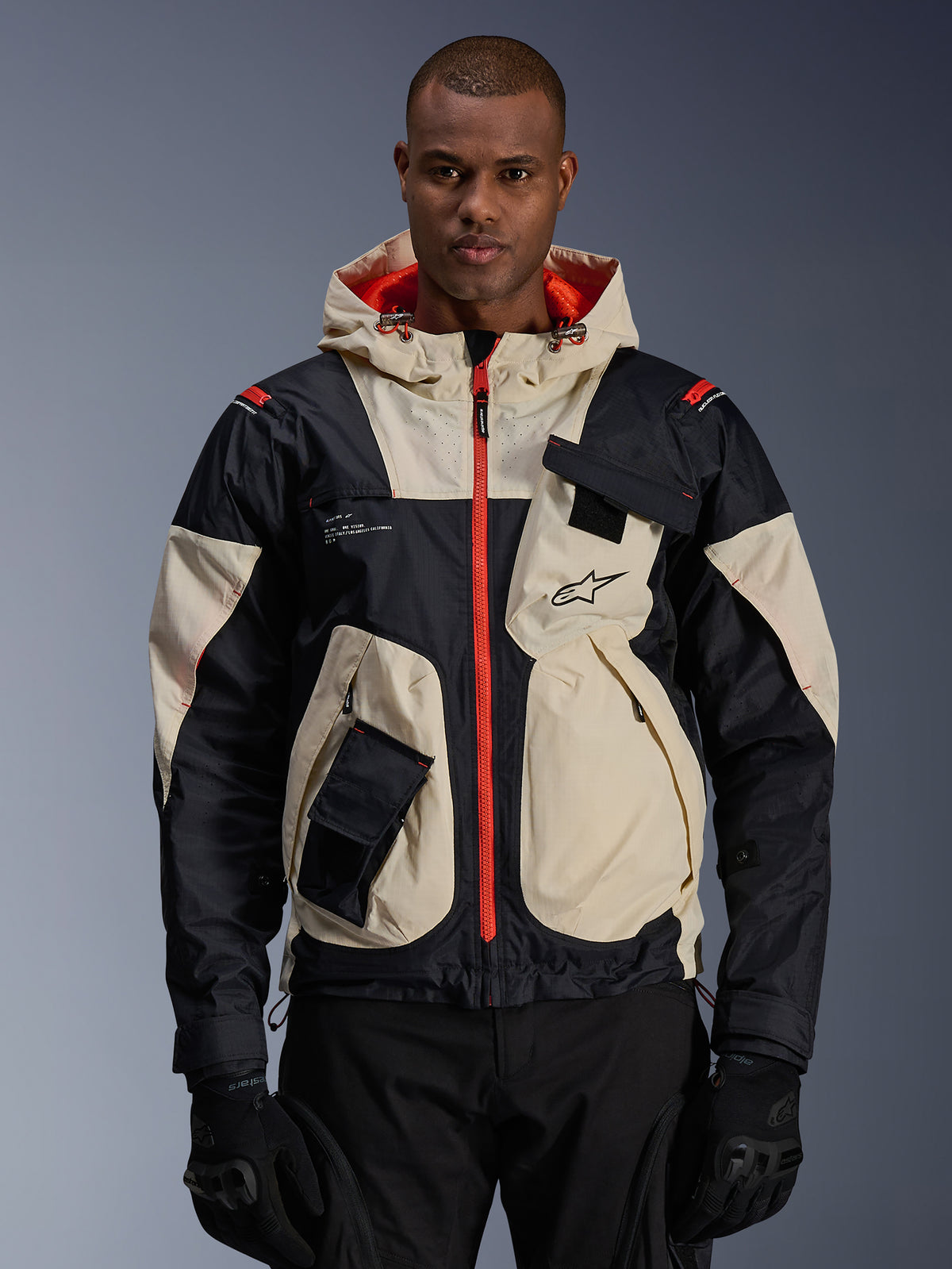Alpinestars chaqueta de moto Mogress Air, textil urbana de hombre, negra y almendra con naranja intenso, con capucha.