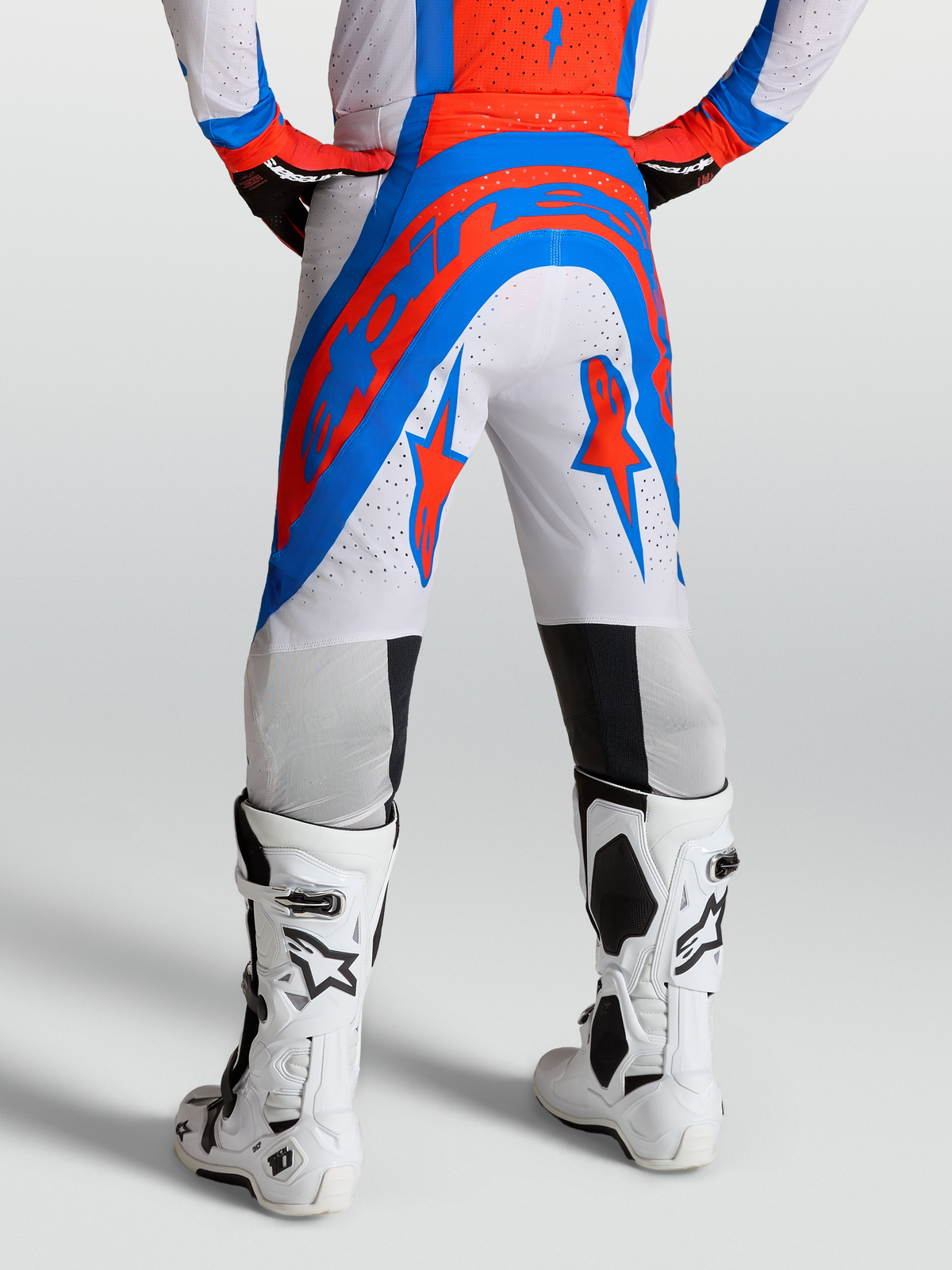 Alpinestars Supertech Vesta, pantalones de motocross para hombre, blancos, rojos y azules, de tejido rip-stop perforado con ajuste atlético de alto rendimiento