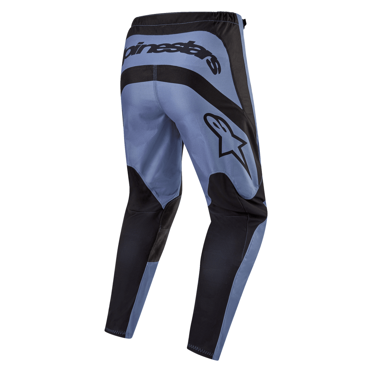 Alpinestars 2024 Fluid Lurv Pants, pantalones de motocross, azul claro y negro, vista trasera que muestra el llamativo logotipo de Alpinestars en la parte posterior y lateral, paneles reforzados negros en el asiento y el interior de las piernas, diseño ergonómico precurvado para un rendimiento todoterreno