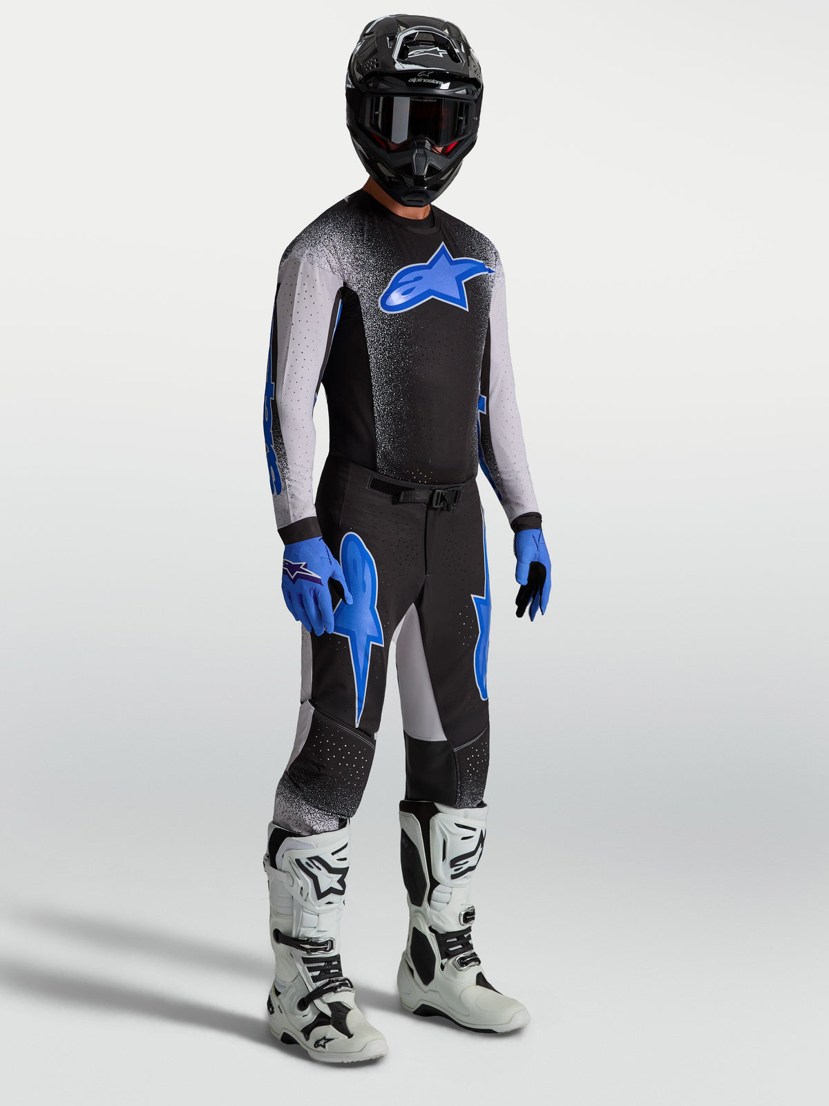 Alpinestars Supertech Hiten AFD, jersey y conjunto de motocross para hombre, negro y azul con botas blancas, equipo profesional de off-road