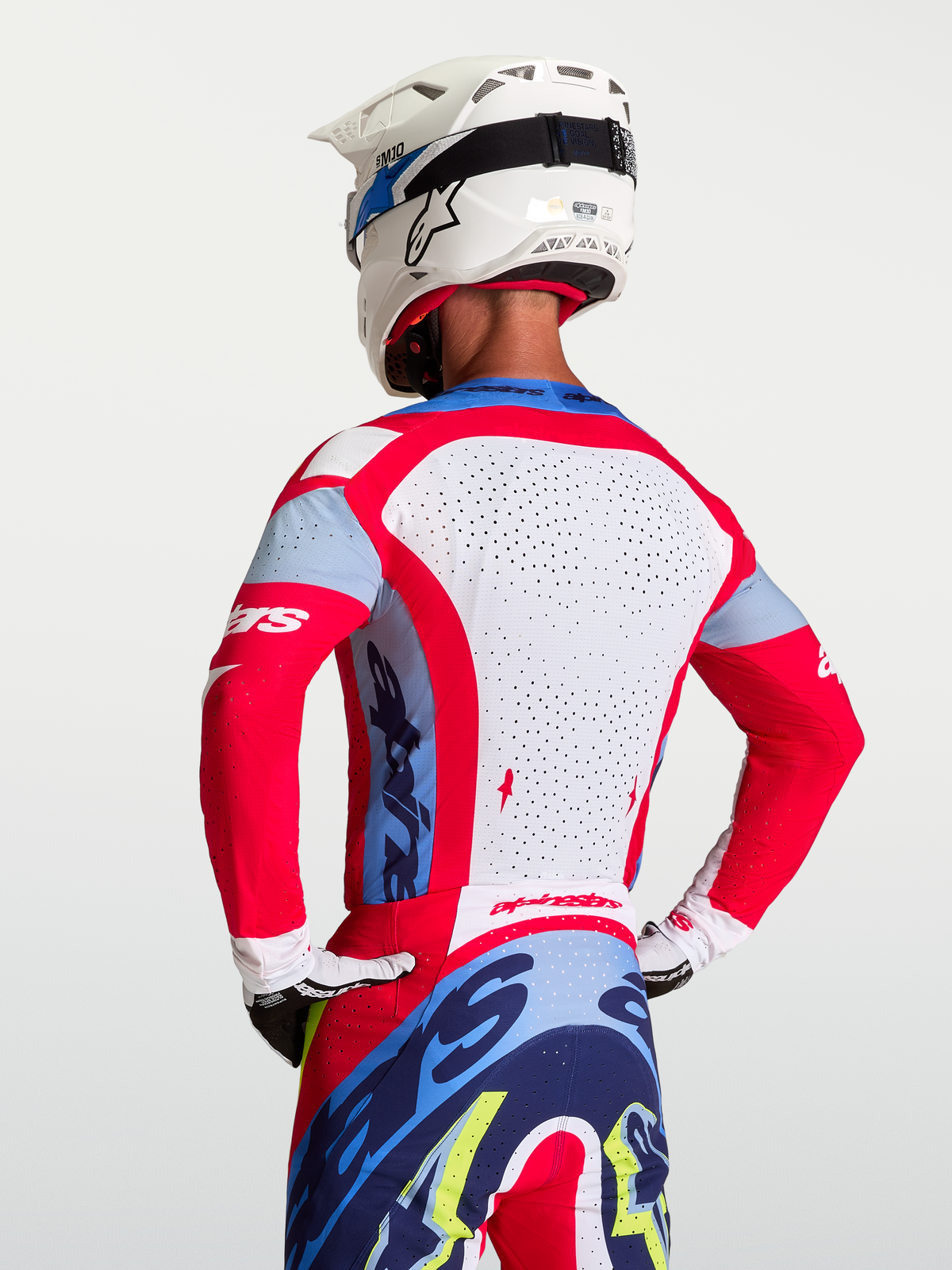 Jersey Supertech Dyna de Alpinestars para motocross, rojo y blanco, con panel trasero de malla perforada transpirable