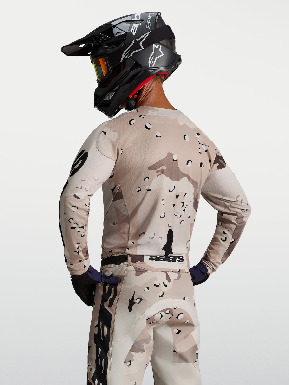 Alpinestars Jersey Racer Lone, jersey de motocross hombre, camuflaje desierto y negro, polifabricado con ajuste de carrera
