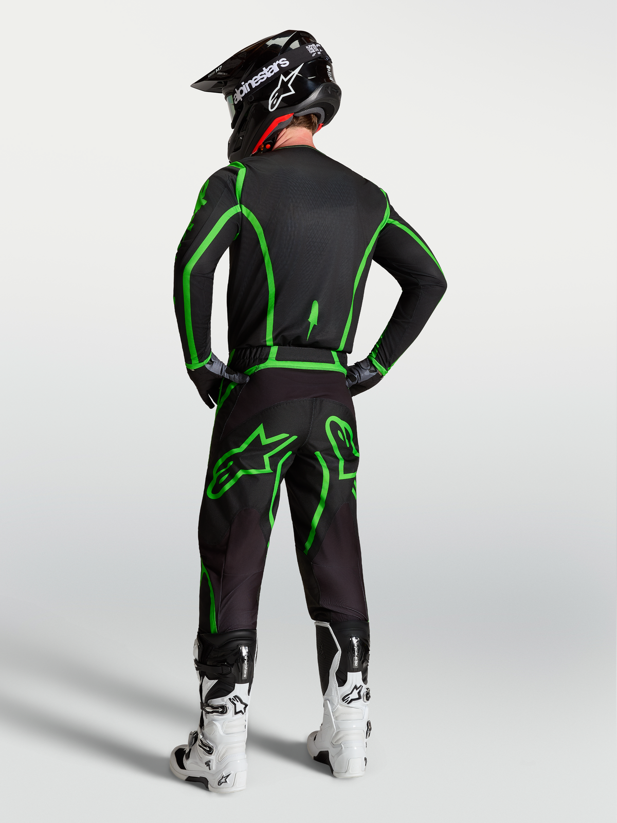 Alpinestars Fluid Apex V2 Pants, Motocross Racing, Men's, Black and Green Fluo, ergonomic fit shown in full gear set.