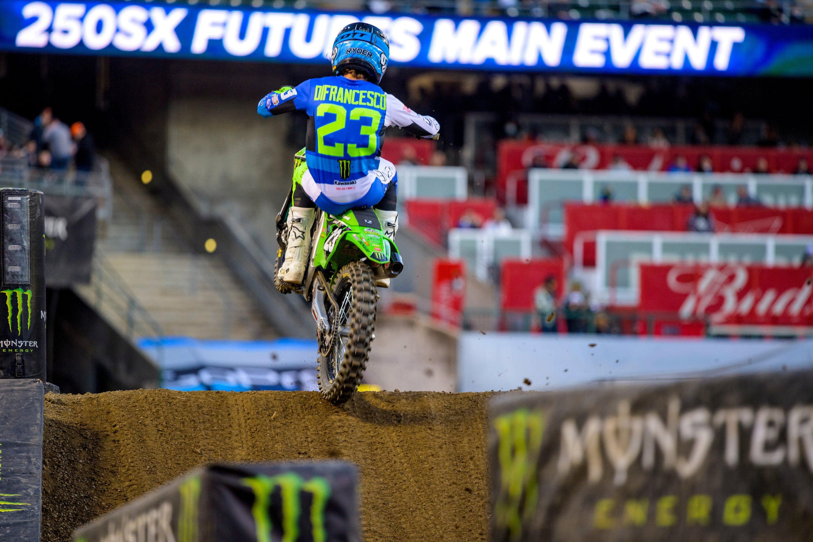 Ryder di Francesco gana la carrera de futuros SX en Oakland