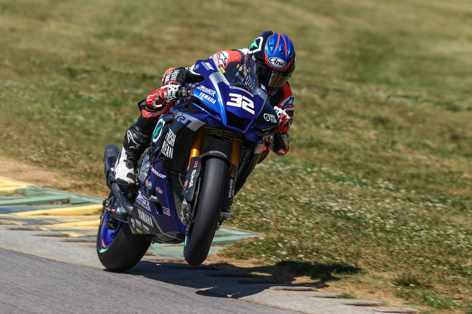 Jake Gagne asegura la victoria de Motoamerica Superbike en Virginia International Raceway; Josh Herrin tercero