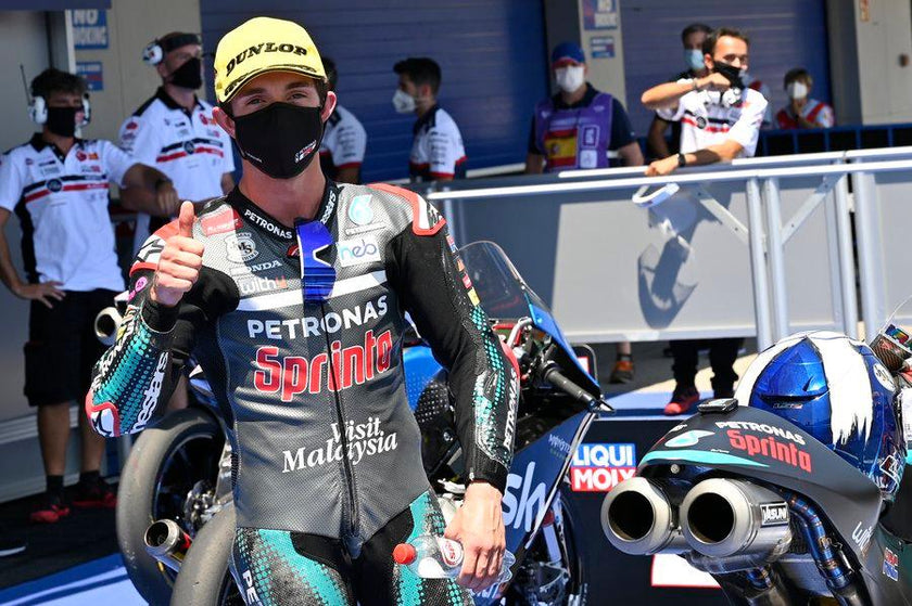 JOHN MCPHEE SE IMPONE CON DETERMINACIÓN EN JEREZ Y LUCHA POR LA VICTORIA EN MOTO3