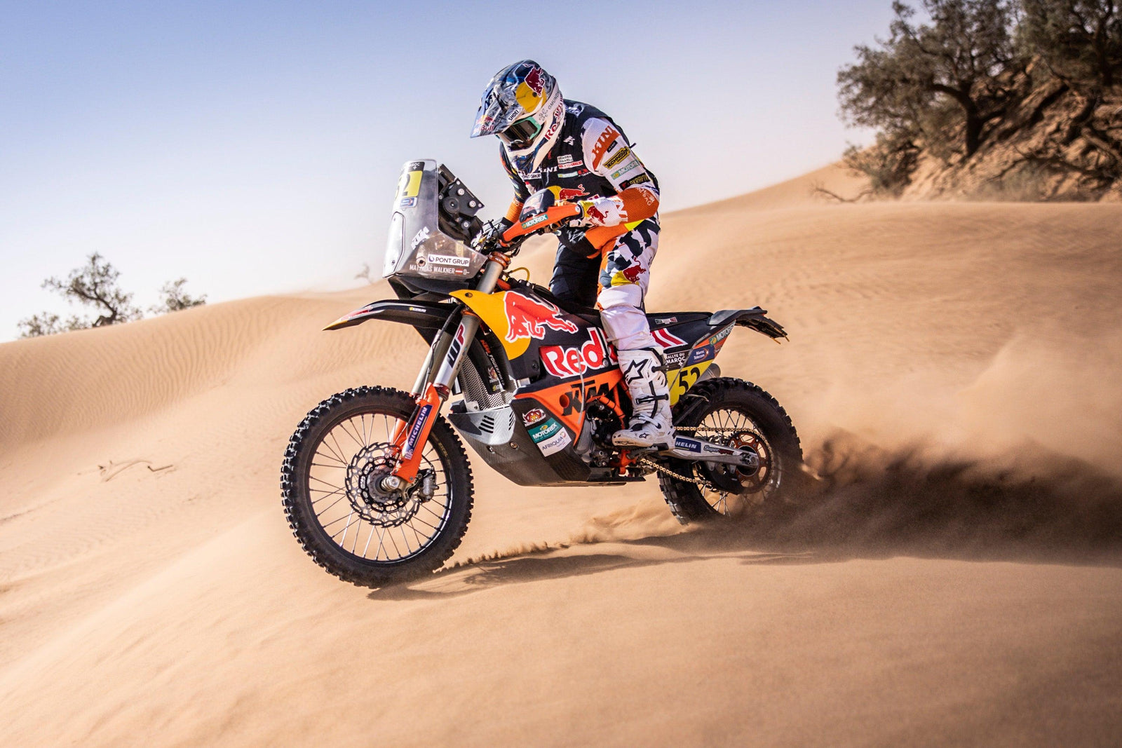 Alpinestars Podium Lock-Out cuando Matthias Walkner gana la etapa dos de Rallye du Maroc