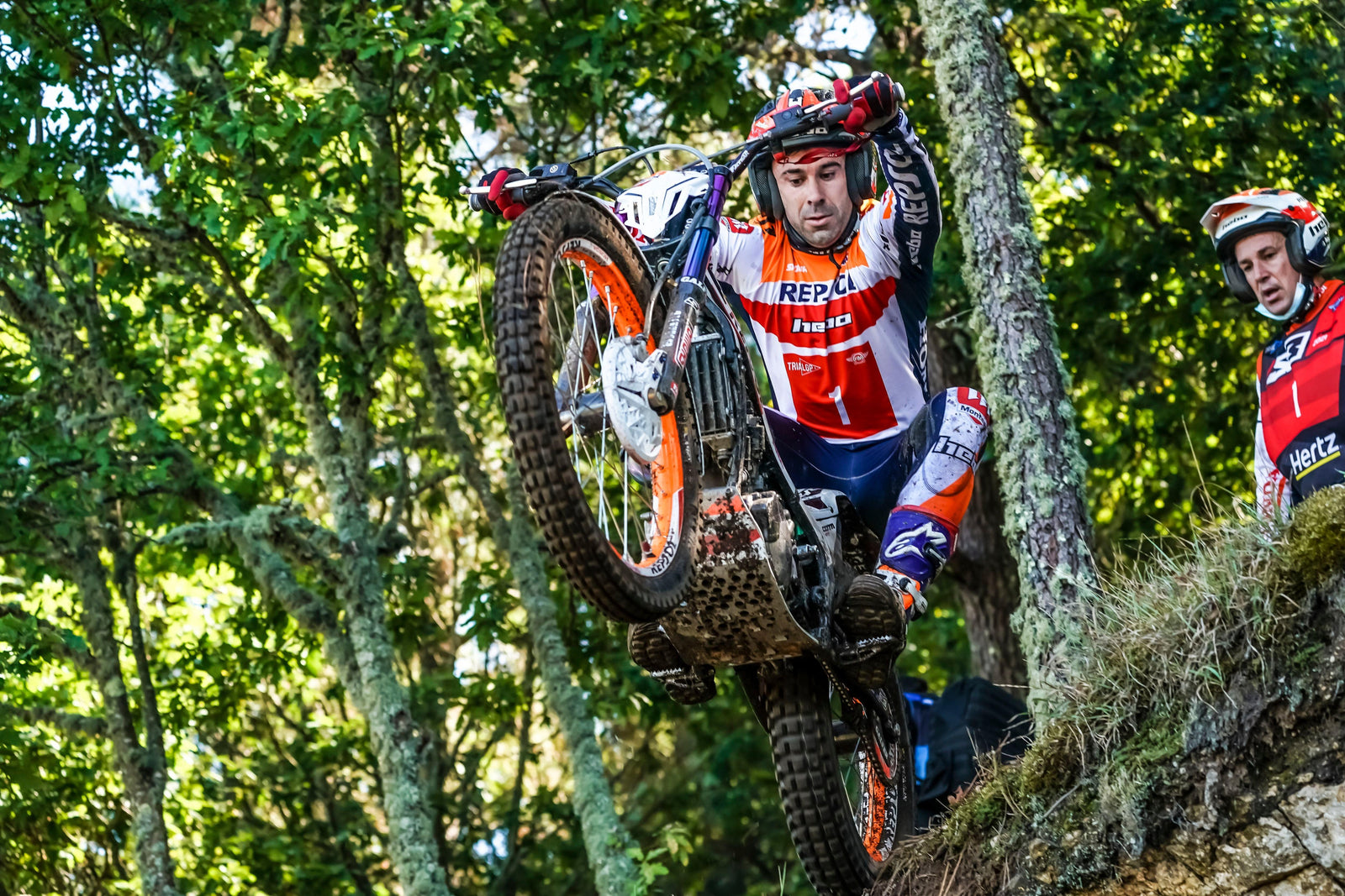 29 y contando: Toni Bou coronó el campeón de FIM TrialGP 2021 en Portugal