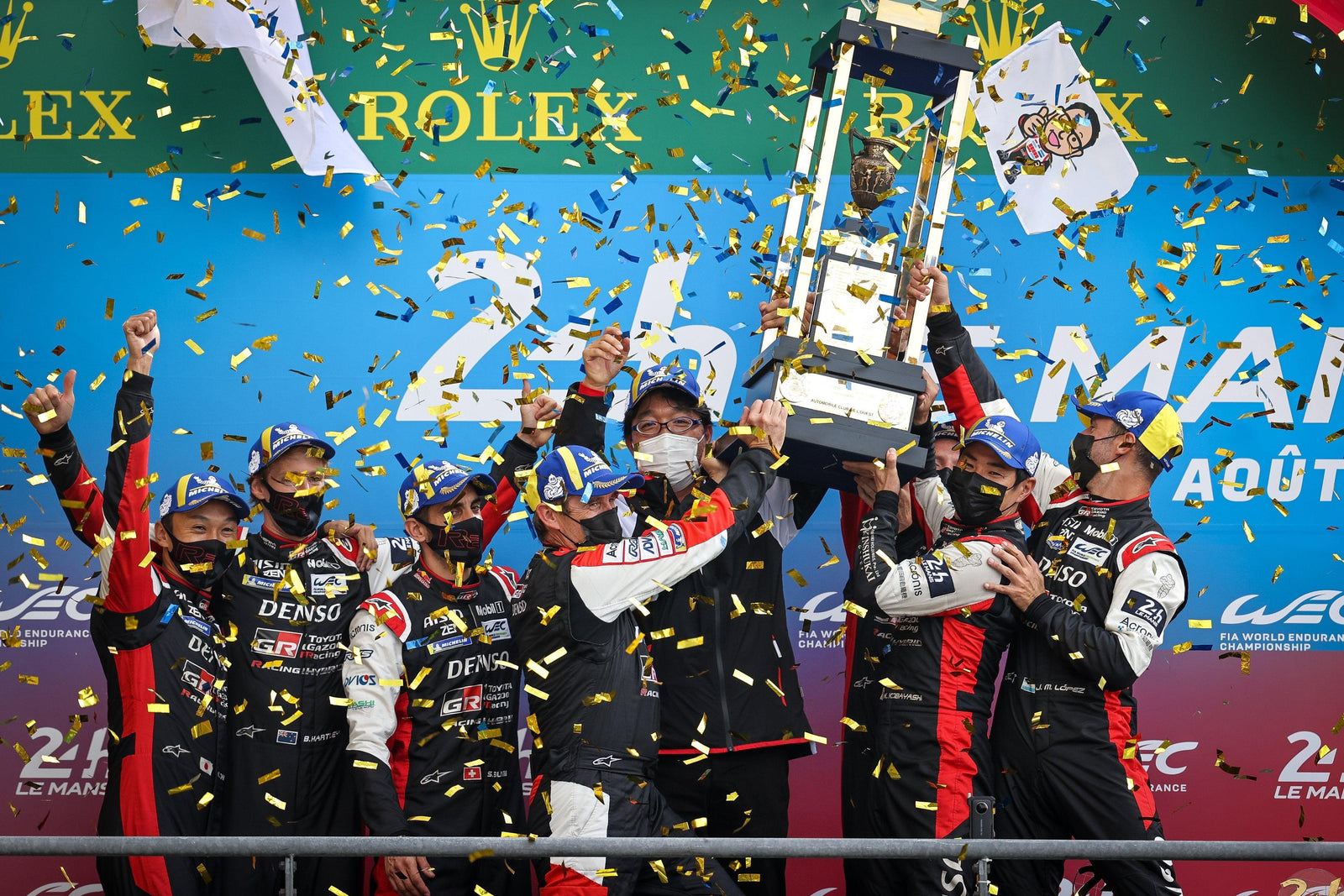 Alpinestars 1-2 como Mike Conway, José Maria López y Kamui Kobayashi Win Wec Le Mans 24 horas de carrera, Francia