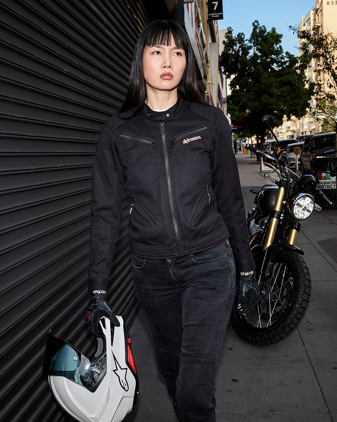 New Arrivals Woman Urban Contemporary