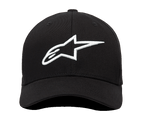 Gorra Alpinestars Ageless Curve, vista frontal, tejido de sarga negro con logotipo de Alpinestars bordado en 3D en blanco, gorra de béisbol con visera curva, estilo deportivo casual