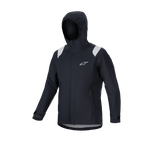 Alpinestars A-Dura Rain Jacket, chaqueta de lluvia para MTB, negra con paneles grises en los hombros, logotipo Astars blanco en el pecho, diseño impermeable con capucha y membrana de 2.5 capas, equipamiento técnico funcional para ciclismo de montaña