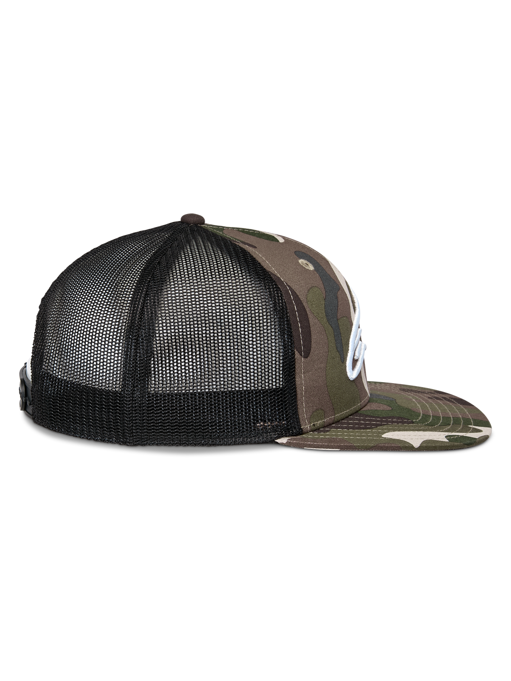 Gorra Alpinestars Corp Trucker, vista lateral, camuflaje verde y negro, visera plana con estampado de camuflaje, paneles traseros de malla negra, logo blanco bordado, gorra casual de estilo motorsport