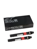 Cartuchos de repuesto Alpinestars Tech-Air 3 V2 para sistema de airbag, dos infladores cilíndricos negros de gas argón con etiquetas de advertencia rojas, caja negra de Tech-Air Inflator Kit con marca Alpinestars plateada, kit de mantenimiento esencial para sistemas de airbag de moto