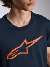 Camiseta Alpinestars Ageless 2.0 CSF, camiseta de manga corta, azul marino con logotipo naranja de Alpinestars, estilo casual motorsport streetwear