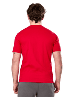 Alpinestars Linear Wordmark 2.0 CSF Tee, camiseta de manga corta, roja, vista trasera, rojo liso con pequeño logo blanco en la manga, diseño casual inspirado en el automovilismo