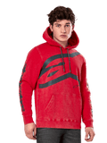 Alpinestars Unbound Hoodie, sudadera de forro polar con capucha, rojo teñido en prenda, logotipo gris grande en el pecho, nombre de la marca Alpinestars en las mangas, bolsillo canguro frontal y capucha con cordones, estilo urbano casual inspirado en el automovilismo