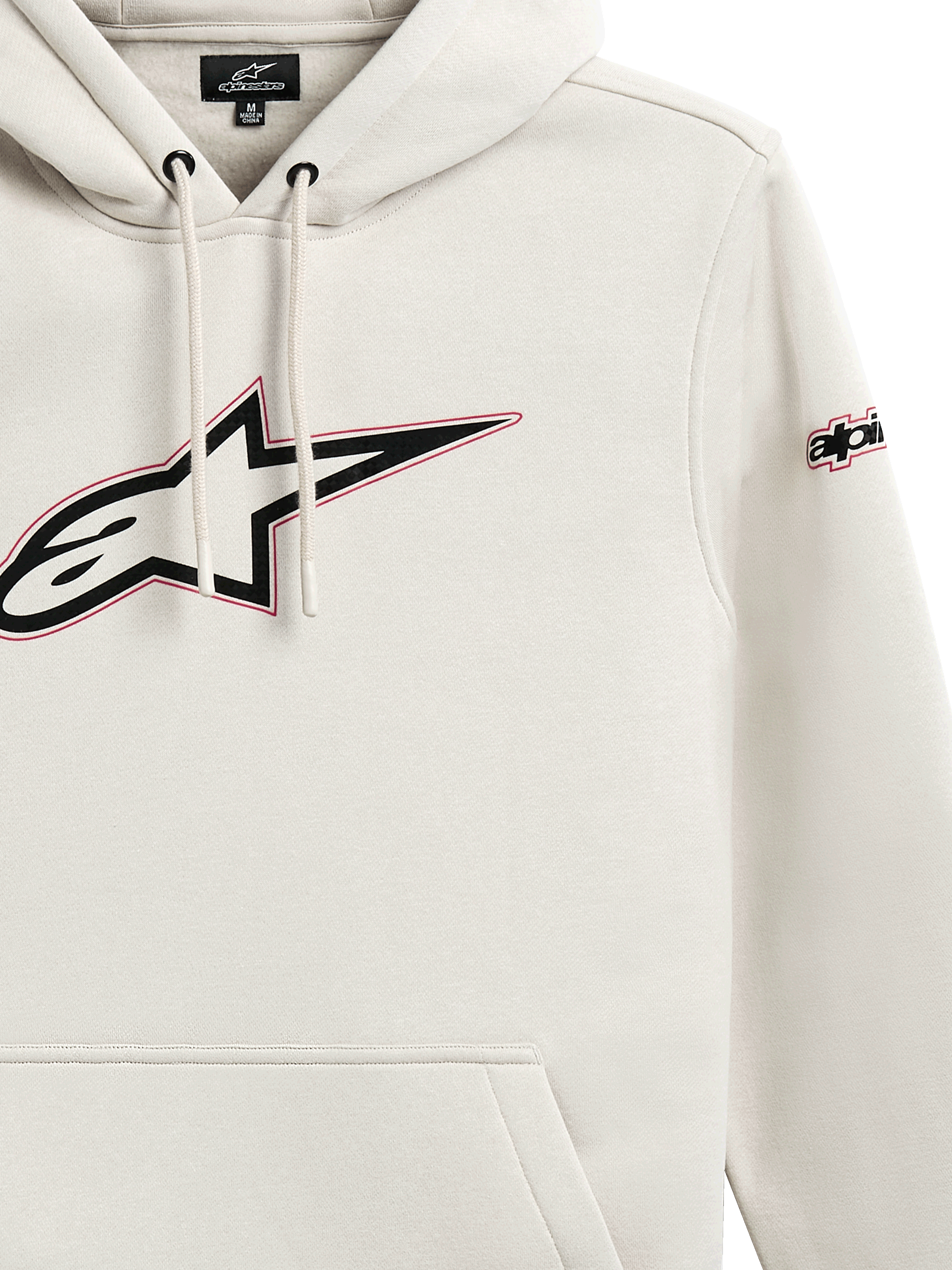 Alpinestars Insignia Hoodie, sudadera informal de forro polar en color blanco roto, logotipo Astars grande en el pecho con contorno rojo, logotipo en la manga, capucha con cordón, bolsillo tipo canguro y diseño inspirado en el automovilismo