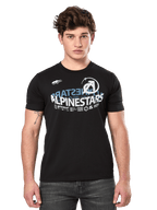Alpinestars Semicircle CSF Tee, camiseta de manga corta, negra, gráfico curvado semicircular de Alpinestars en blanco y azul en el pecho, estilo casual de motorsport