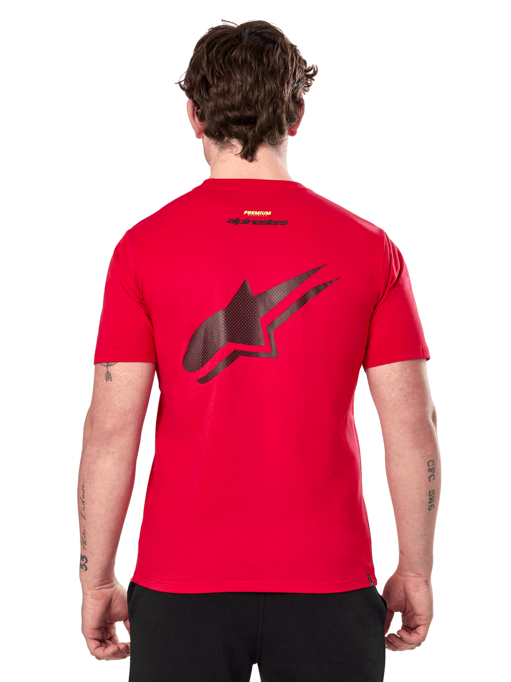 Camiseta Alpinestars Formulate CSF, camiseta de manga corta, roja, gran logotipo de Astars negro perforado en la espalda, diseño casual inspirado en el automovilismo