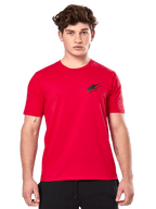 Alpinestars Formulate CSF Tee, camiseta de manga corta para hombre, roja con un pequeño logo Astars negro en el pecho, estilo casual de motorsport