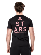 Alpinestars Attrition Performance Tee, camiseta de manga corta, negra, vista trasera con tipografía ASTARS grande en color rosa y eslogan, ropa deportiva de alto rendimiento