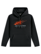 Sudadera Alpinestars Pulse, ropa deportiva casual negra, con un logotipo Astars naranja con líneas de velocidad desvanecidas en el pecho, marca Alpinestars en gris, bolsillo frontal tipo canguro y capucha con cordón