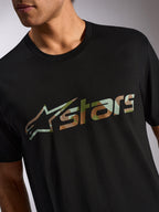 Alpinestars Verdure Camo CSF Tee, camiseta de manga corta, negra, logotipo Astars con relleno de camuflaje en el pecho, ropa urbana casual de estilo motorsport