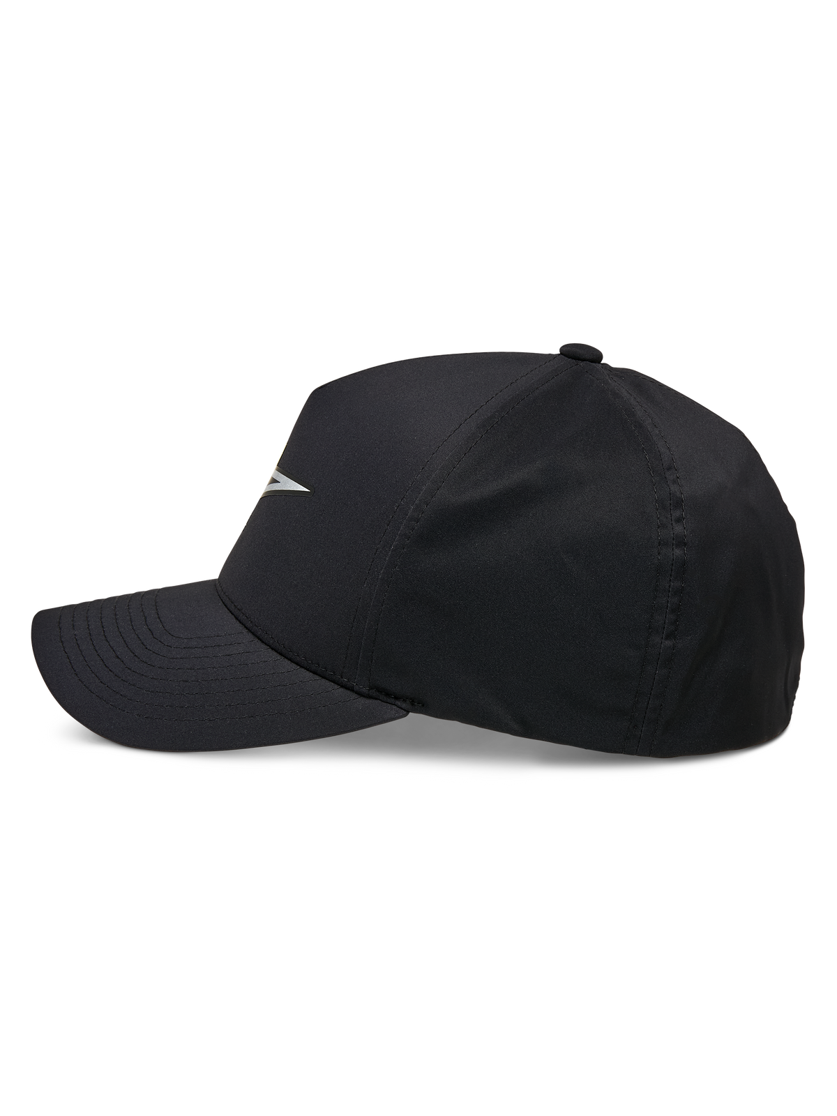 Gorra Alpinestars Ageless Reflex Impermeable, negra, vista de perfil lateral de una gorra con visera curva y corona estructurada, con logotipo reflectante de Astars y tejido técnico impermeable, accesorio de rendimiento casual