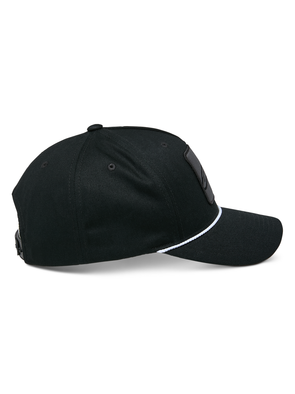 Gorra Snapback Specific de Alpinestars, negra, vista de perfil lateral con visera curva y detalle de cuerda trenzada blanca, corona estructurada, accesorio casual para motorsport